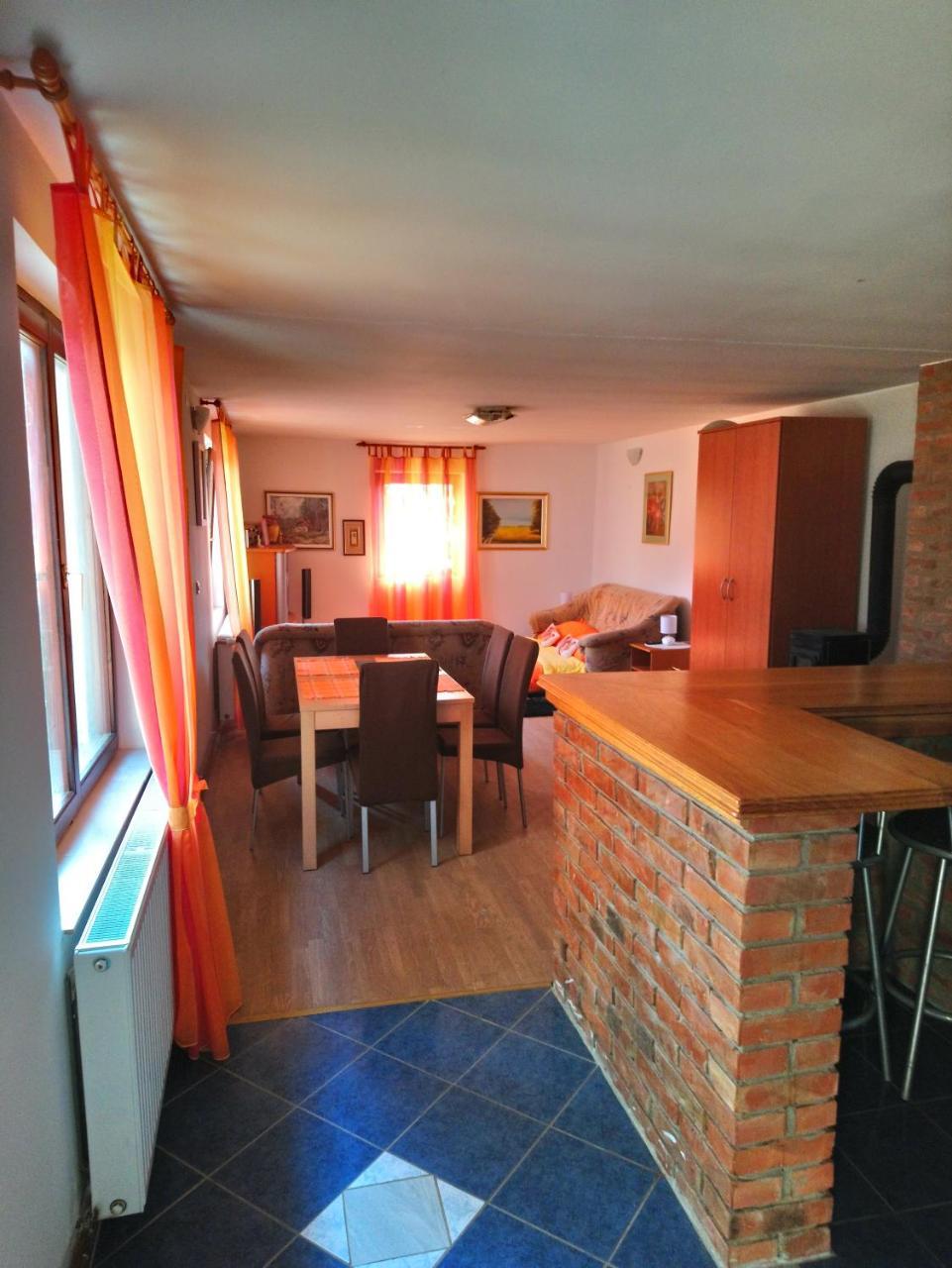 Studio Apartman Kotro Beli Manastir Exterior photo